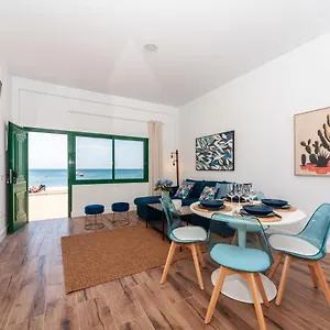 Luxury Sea Front V Appartamento