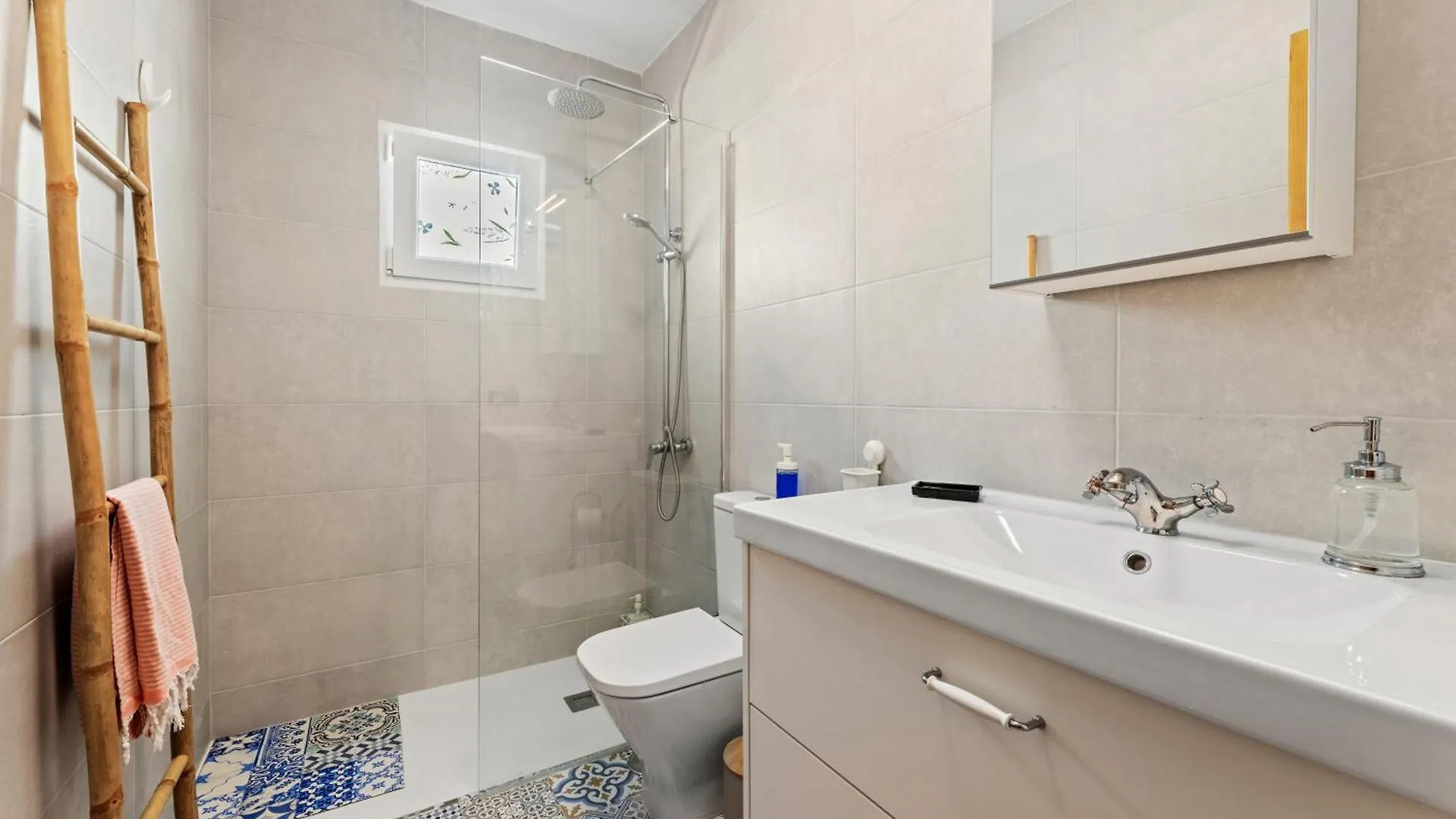 Home2Book Sunlit & Stylish Apt In Playa Honda Playa Honda  0*, Playa Honda (Lanzarote) Spagna